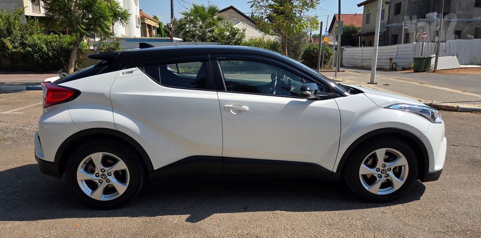 טויוטה C-HR