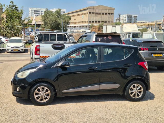 יונדאי i10