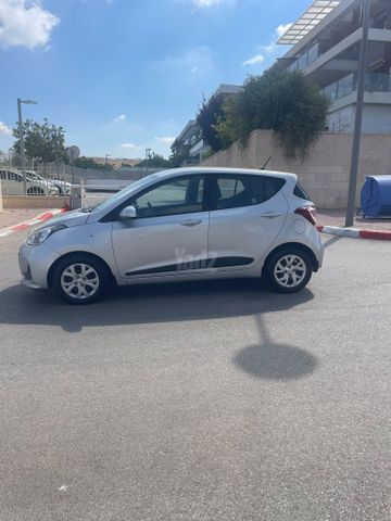 יונדאי i10