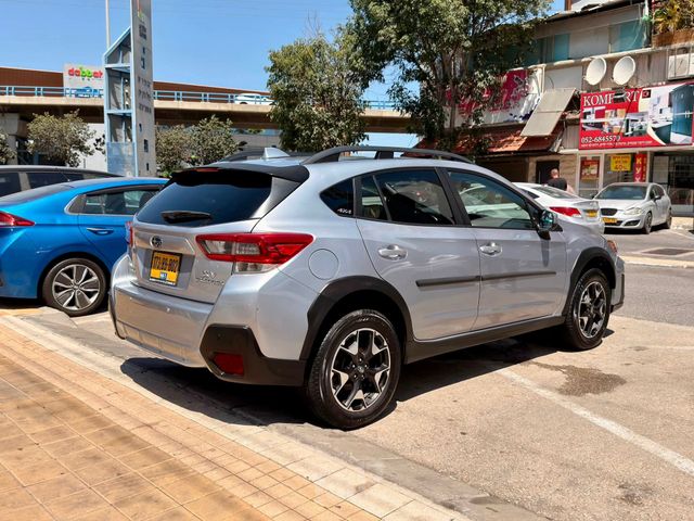 סובארו XV