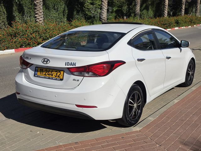 יונדאי I35
