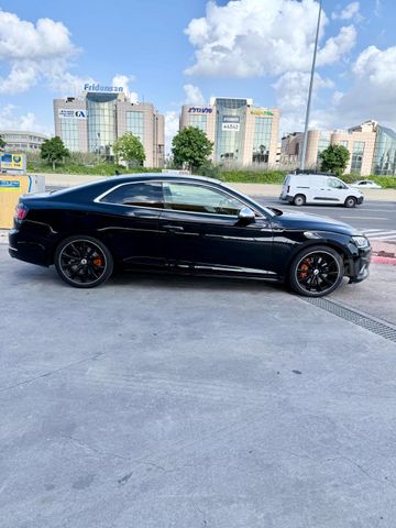 אאודי A5