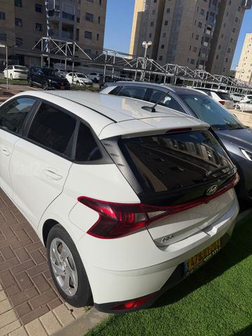 יונדאי i20