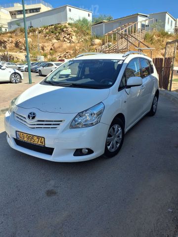 מודעת רכב טויוטה ורסו
