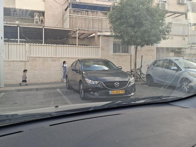 מודעת רכב מאזדה 6