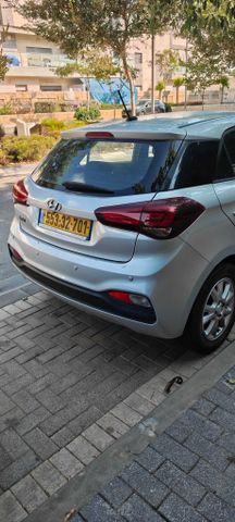 יונדאי i20