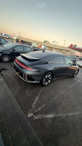 יונדאי איוניק 6