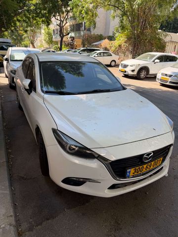 מאזדה 3