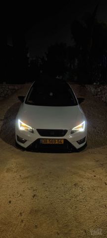 סיאט לאון