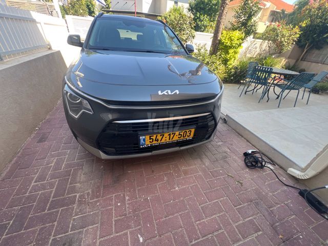 קיה נירו