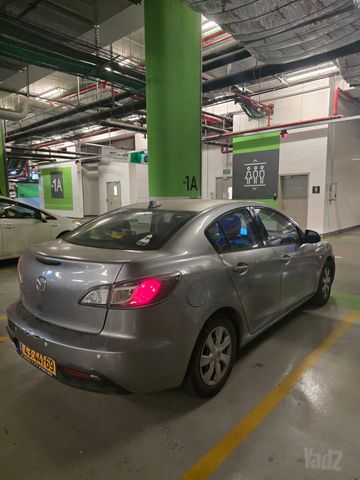 מודעת רכב מאזדה 3