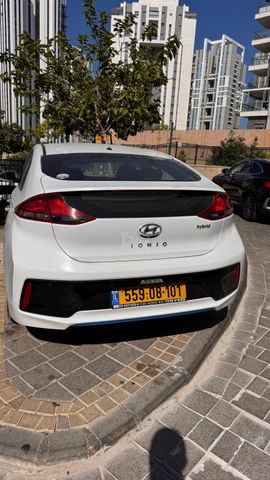 יונדאי איוניק