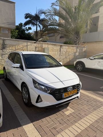 יונדאי i20