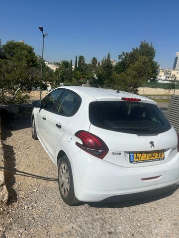 מודעת רכב פיג'ו 208