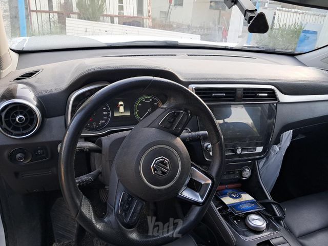 מודעת רכב אם ג'י ZS