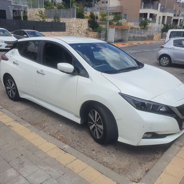 מודעת רכב ניסאן ליף