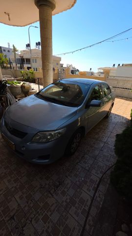 טויוטה קורולה
