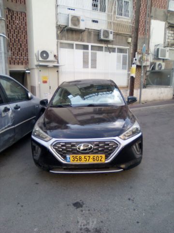 יונדאי איוניק