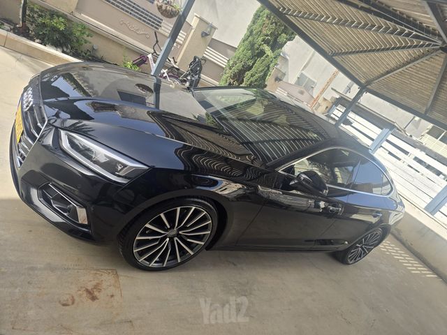 אאודי A5