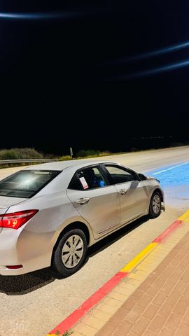 מודעת רכב טויוטה קורולה