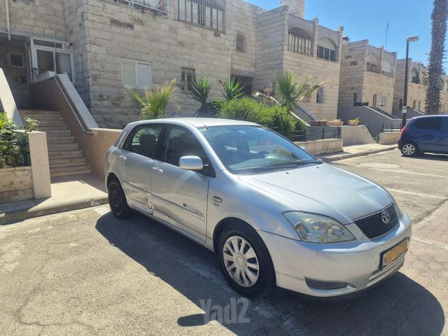 טויוטה קורולה