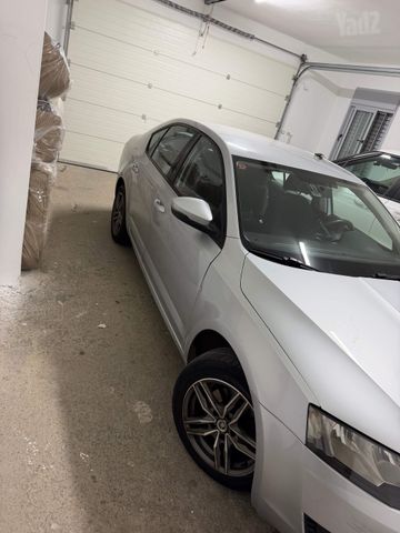 סקודה אוקטביה