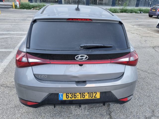 יונדאי i20