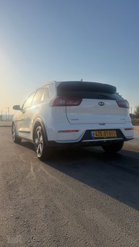 קיה נירו