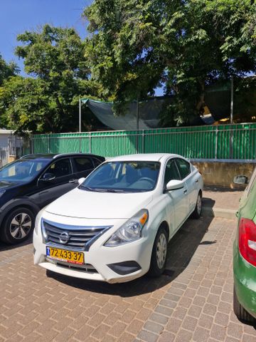 ניסאן אלמרה