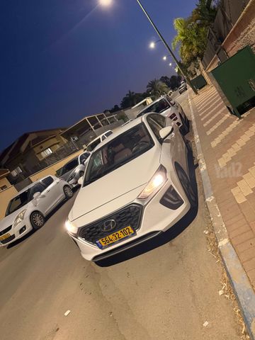 מודעת רכב יונדאי איוניק