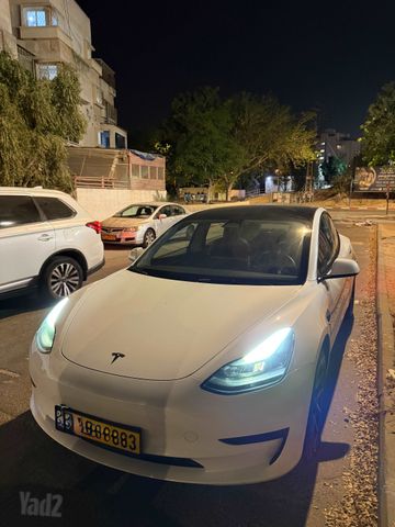 טסלה מודל 3