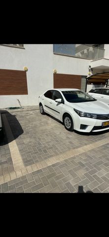 טויוטה קורולה