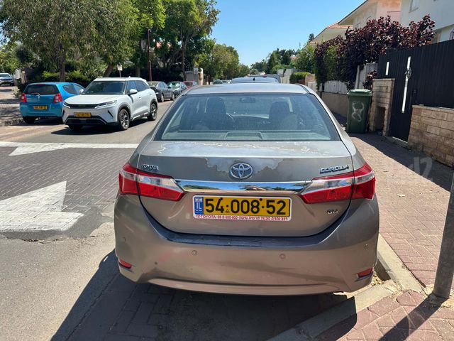 טויוטה קורולה