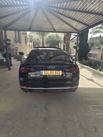 אאודי A5