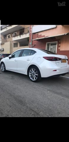מאזדה 3