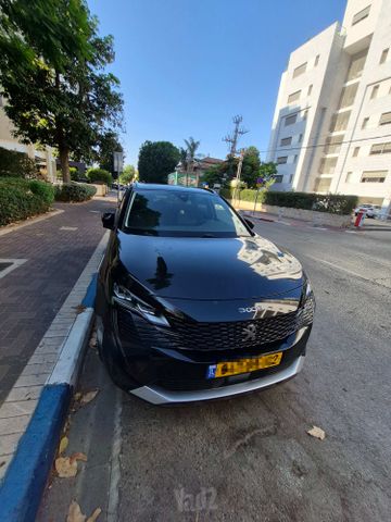 פיג'ו 3008