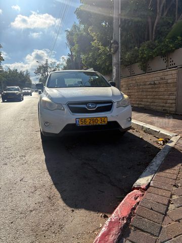 מודעת רכב סובארו XV