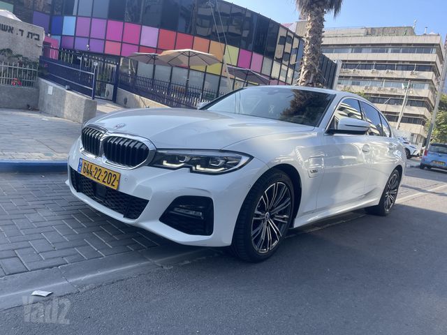 מודעת רכב ב מ וו סדרה 3