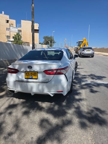 טויוטה קאמרי
