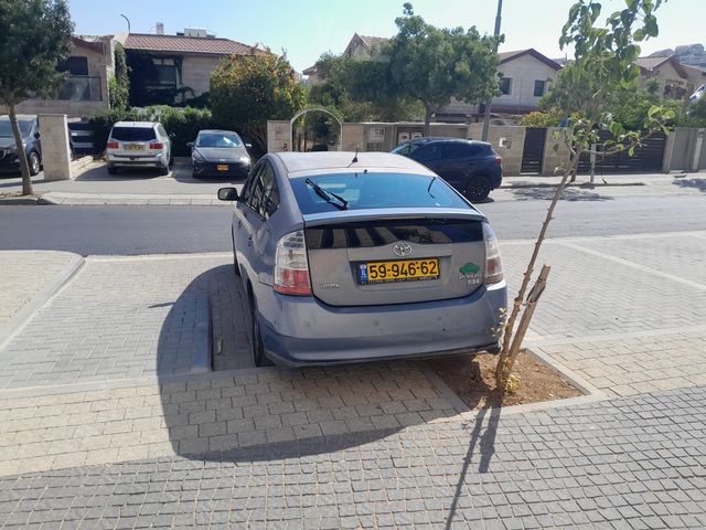 טויוטה פריוס
