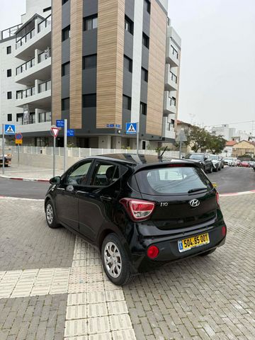 יונדאי i10