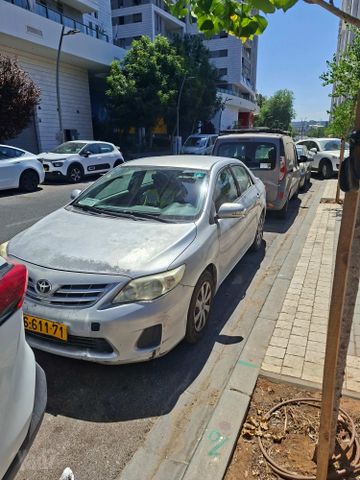 מודעת רכב טויוטה קורולה