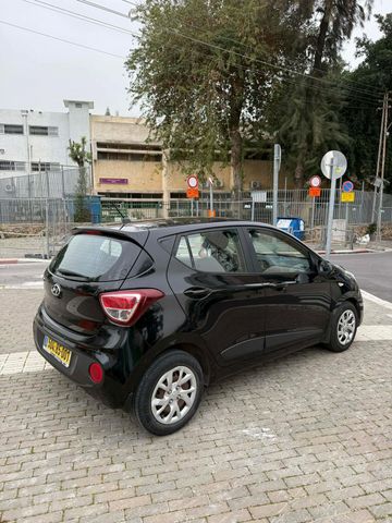 יונדאי i10