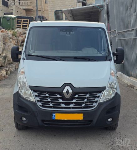 רנו מאסטר