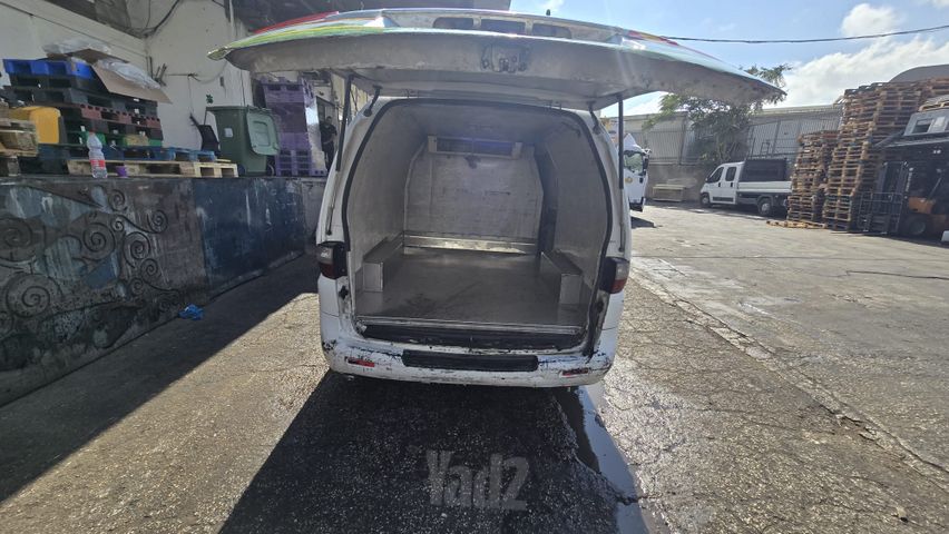 מודעת רכב יונדאי H-1 / i800