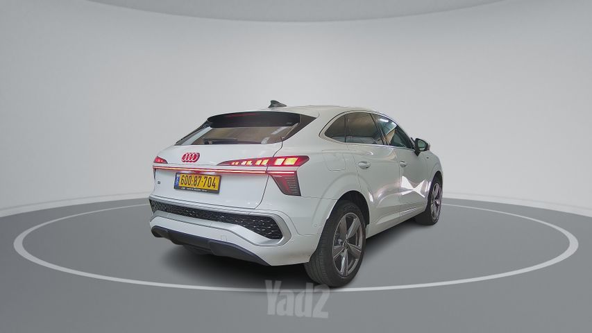 אאודי Q3