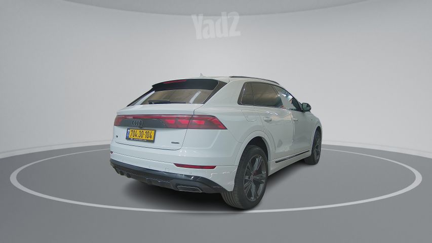 אאודי Q8