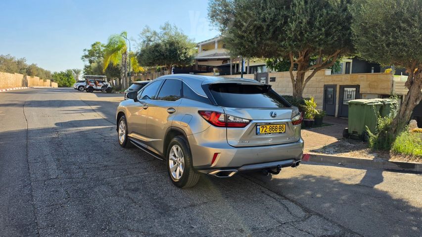 לקסוס RX
