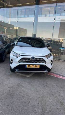 טויוטה RAV4