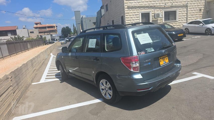 סובארו פורסטר